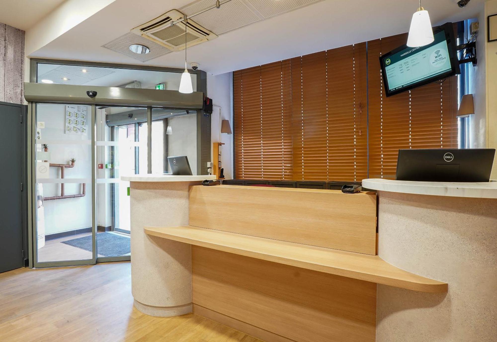 B&B Hotel Marseille Centre Vieux Port Экстерьер фото